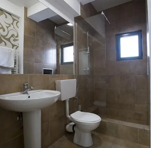 Heights Unirii Free Parking Zone * Bukarest